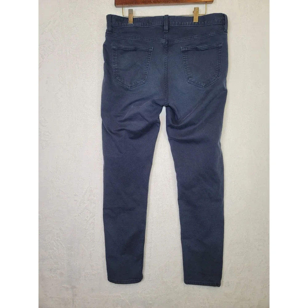 Banana Republic Traveler Cotton Jeans‎ Indigo Blue Denim Size 34x32 Mid Rise
